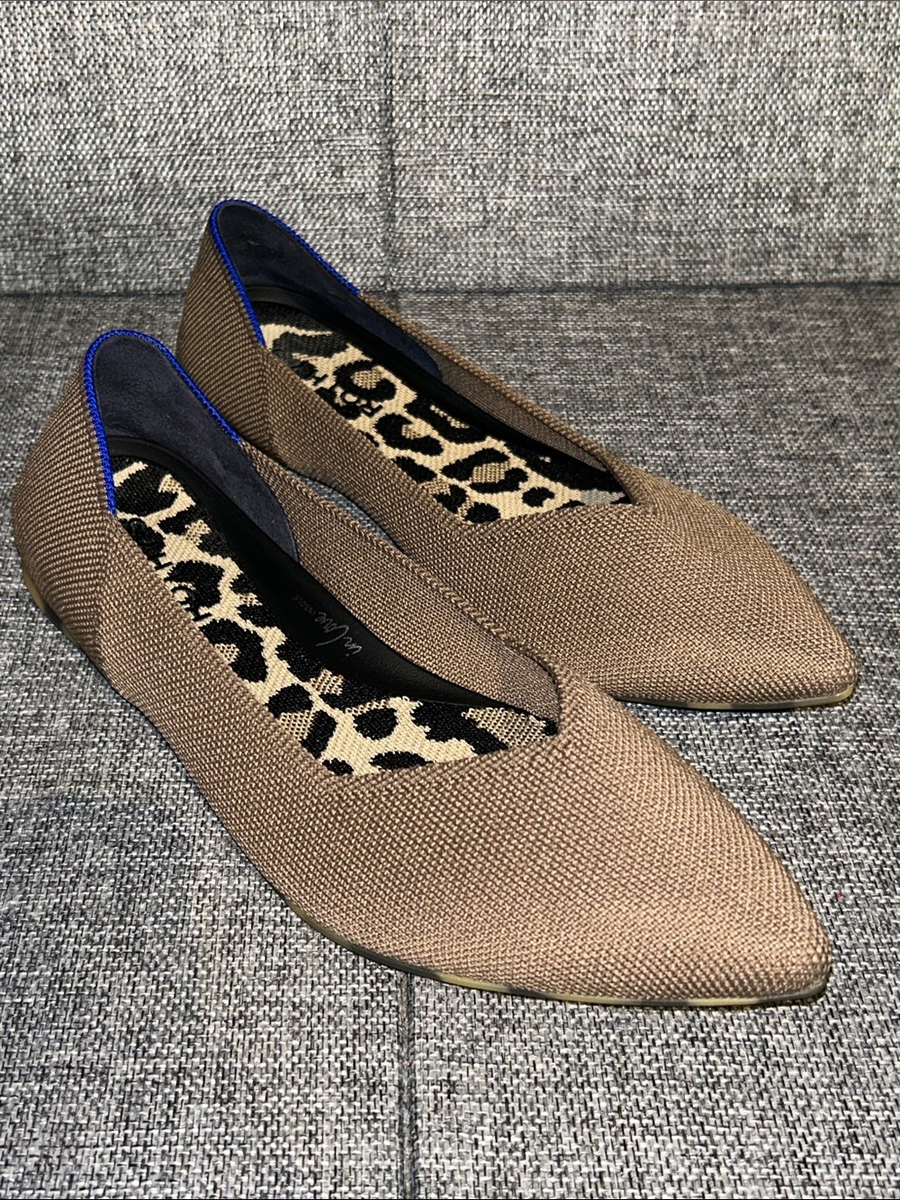 Rothy's THE POINT II - Knit Flats in Taupe with Blue Trim